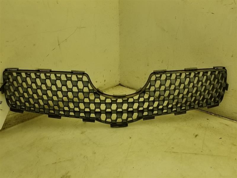 06 07 08 TOYOTA YARIS HATCHBACK UPPER GRILLE RED-3P0