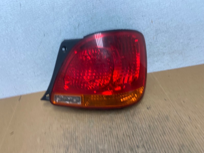 2001 - 2005 Lexus Gs300 Gs400 Gs430 Right Passenger Tail Light Oem AE2874 LK