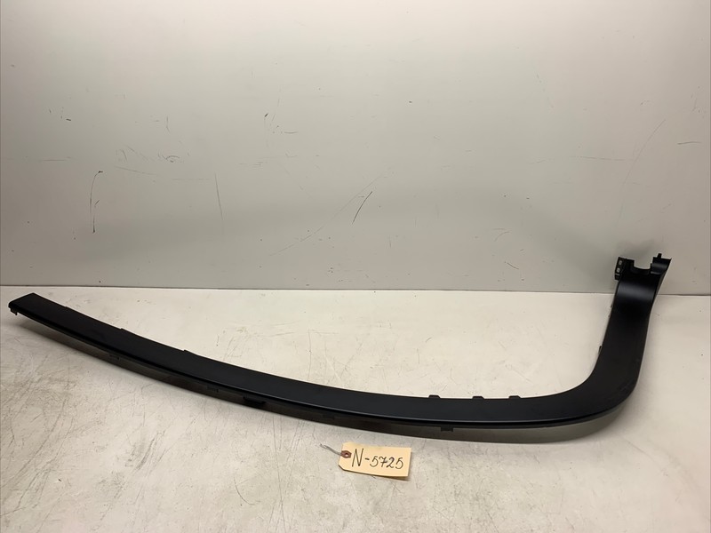 16-20 Tesla Model X Rear Right Door Fairing Sill Jam Bracket 1058415-00 5725 M6