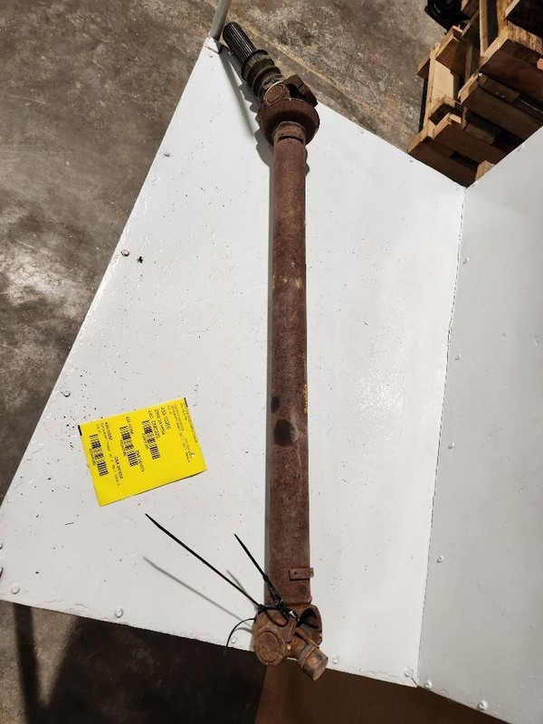 Front Drive Shaft 6.0L Fits 11-19 SIERRA 2500 PICKUP 3447080