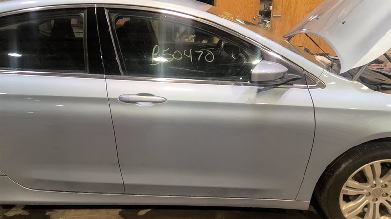 Passenger Front Door Electric Sedan Tempered Glass Fits 15-17 200 3607428