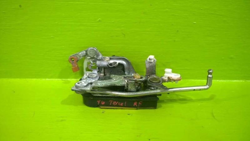 95 96 97 98 TERCEL PASSENGER RIGHT FRONT DOOR LOCK LATCH OEM 2806-23