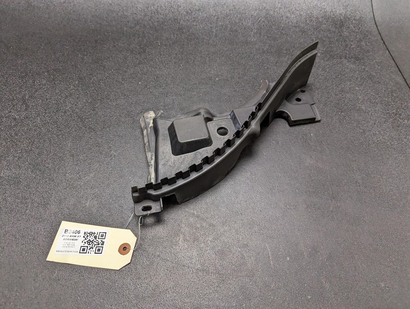 Hood Right Support Bracket 2018 BMW X1 51767329402 2016 2017 2019 2020 2021