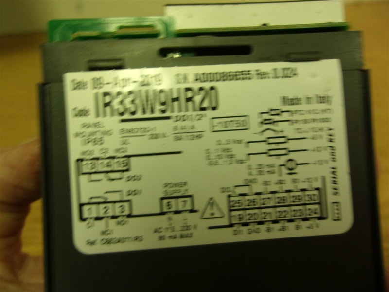 Carel IR33W9HR20 Temperature Controller, Missing Face Cover *FREE SHIPPING*