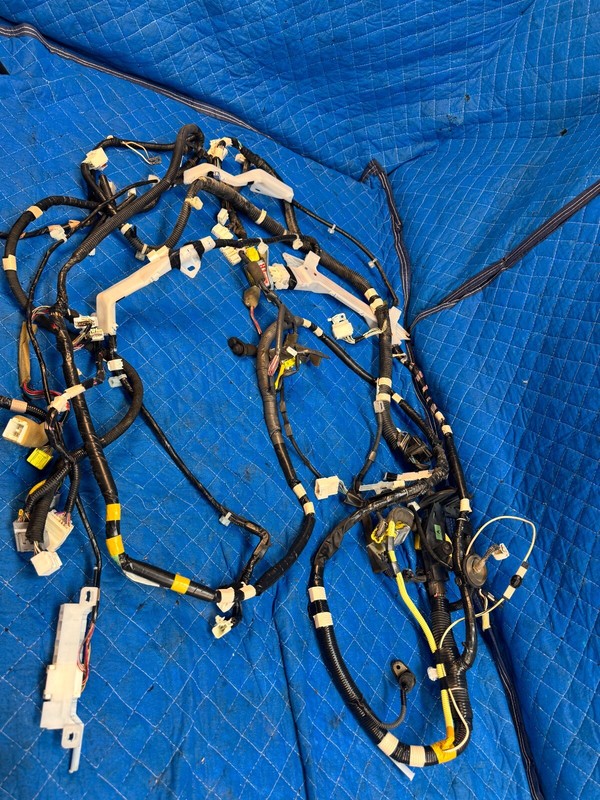 2001-2003 LEXUS LS430 RIGHT PASSENGER BODY FLOOR WIRING HARNESS CABLE OEM