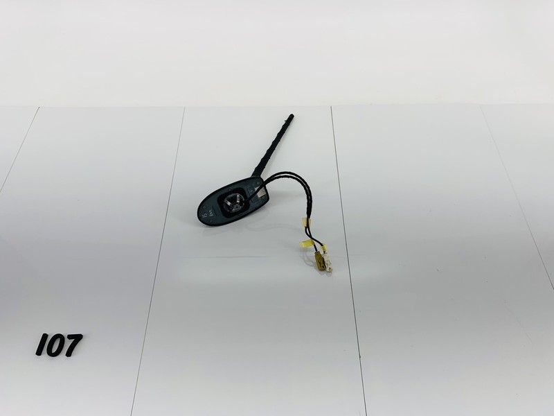 15-18 JEEP RENEGADE UPPER EXTERIOR ROOF SIRIUSXM SATELLITE RADIO ANTENNA OEM