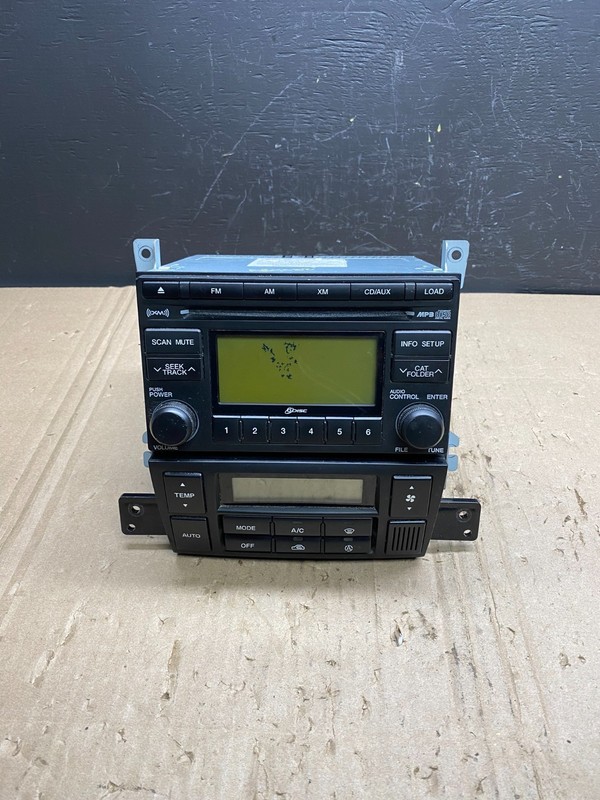 2006 to 2009 Hyundai Tucson FM Radio Single CD Player 96175-2E810 AB9082 DG