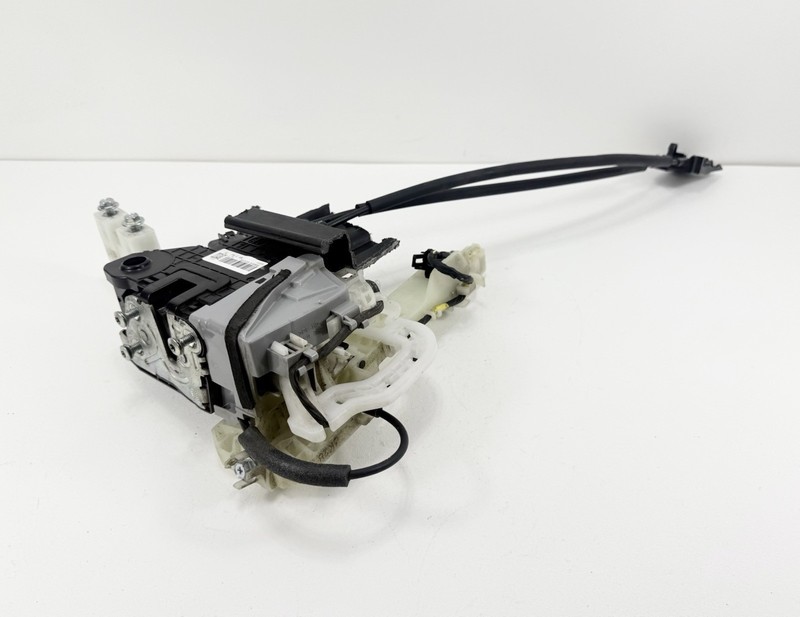 2016-2021 Hyundai Tucson Front RH Passenger Power Door Lock Latch Actuator OEM