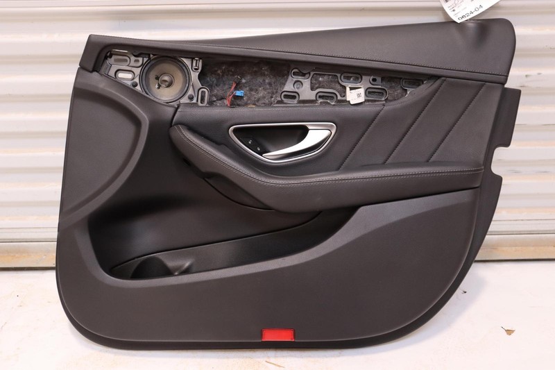 2015-2021 MERCEDES C-CLASS C300 W205 SEDAN FRONT RIGHT PASSENGER DOOR PANEL OEM
