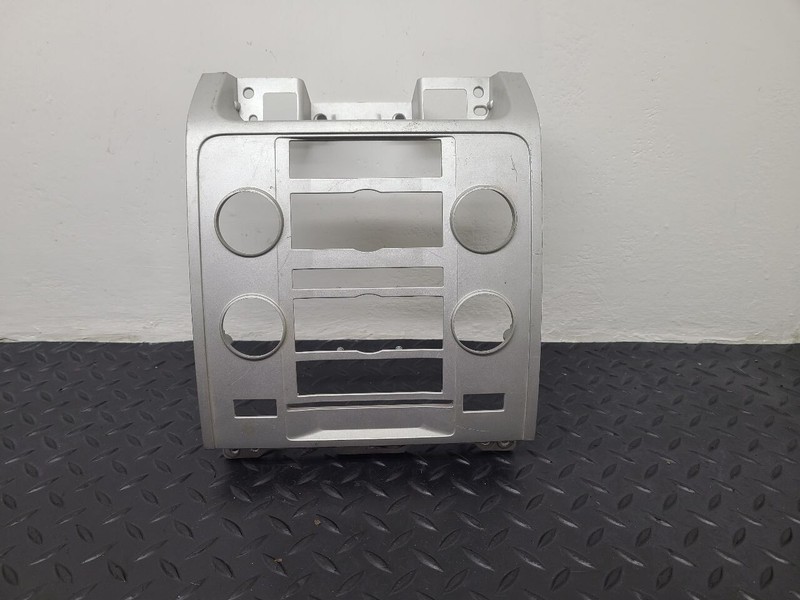 2008-2011 MERCURY MARINER RADIO STEREO BEZEL SILVER OEM 8E6Z-7804302-AA