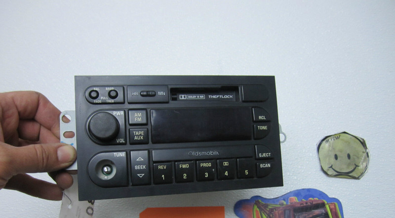RADIO CASSETTE 16234413 1995 95 CUTLASS EIGHTY EIGHT 88 NINTY EIGHT 98 AM FM CAR
