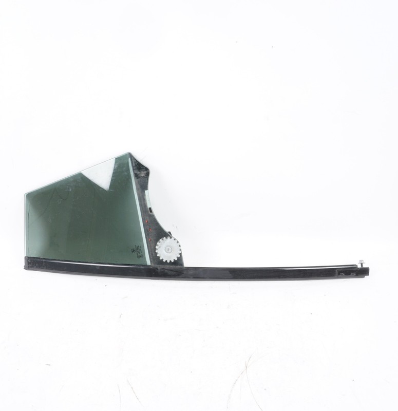 10-17 OEM BMW F07 535 550 GT RearLeft Side Door Quarter Window Glass