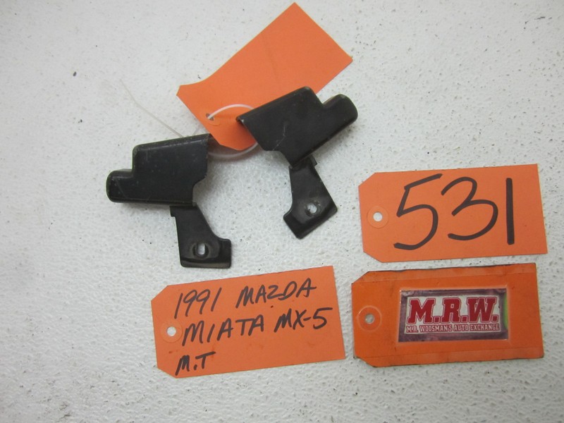 CONVERTIBLE TOP ROOF LATCH STRIKER PLATE COVER CAP TRIM BEZEL SIDE MIATA MX-5