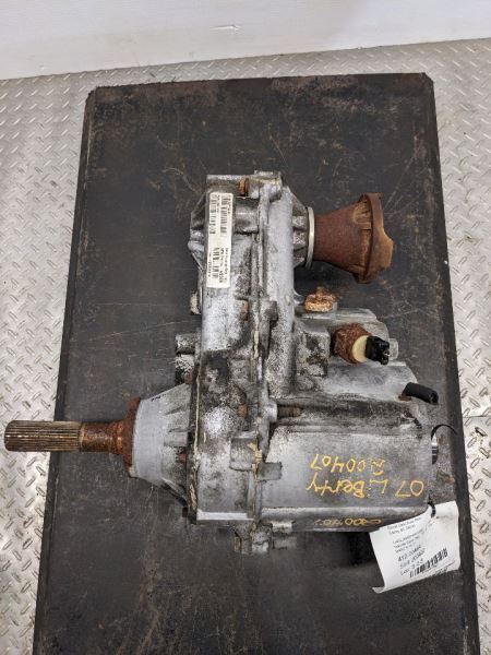 Transfer Case Model 231 Command Trac Fits 02-07 LIBERTY 964652