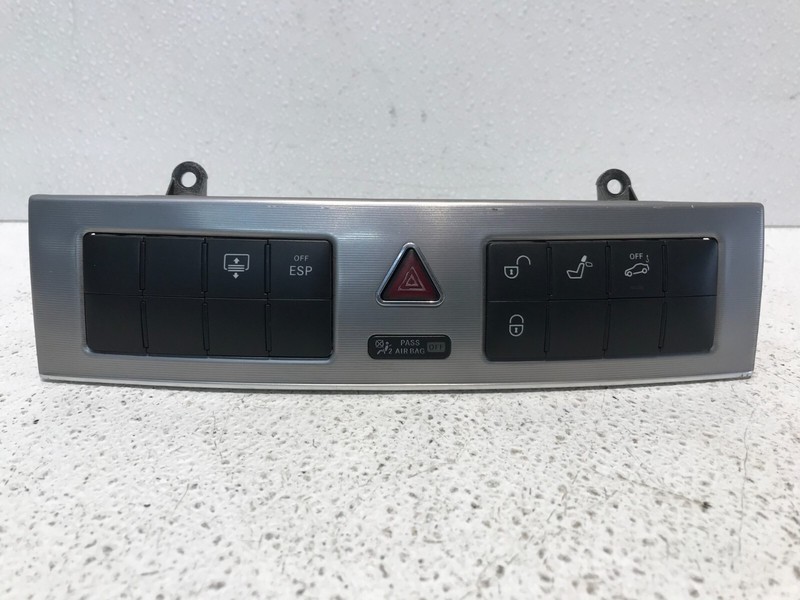 05-07 MERCEDES W203 C230 C320 DASHBOARD DASH CONTROL SWITCH PANEL HAZARD OEM