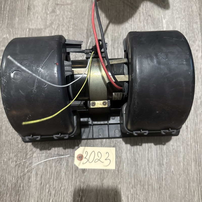 VOLVO VNL FRONT HEATER A/C BLOWER MOTOR V2380001 1005180358