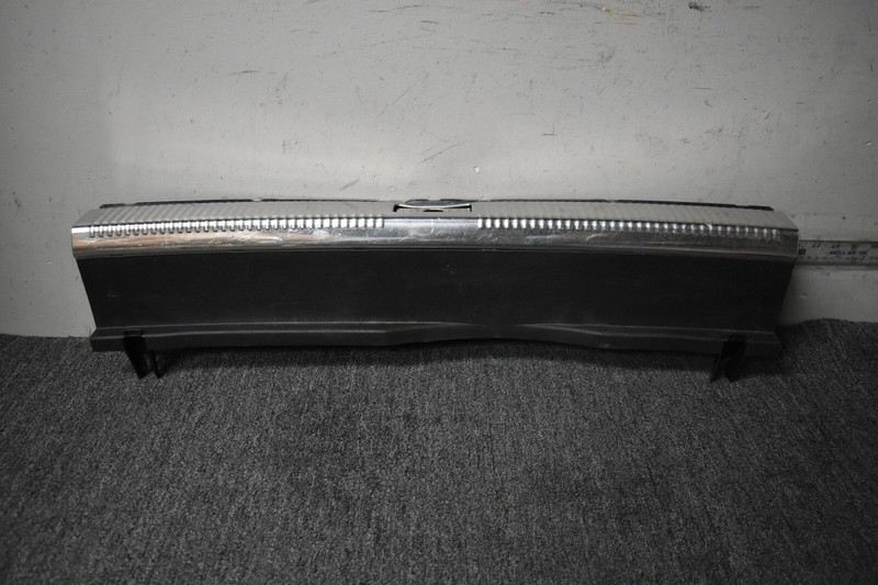 Audi A7 4G 4G8 Loading Dock Fairing Boot Chrome 4G8863471/4G8 863 471