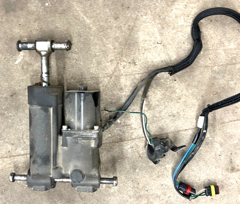 BRP Evinrude Etec E-Tec 40 50 60 HP Hydraulic Power Tilt Trim Assembly 5007774