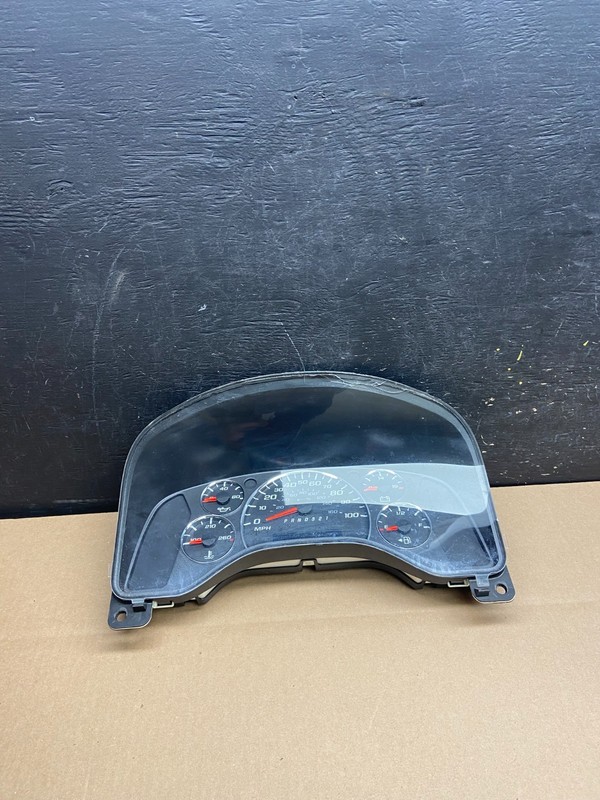 2008 2009 2010 Chevrolet Express Speedometer Cluster Gauge OEM t4303DG