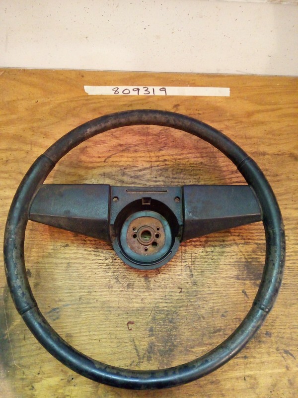 1985-1986 Chevrolet Chevy S10 S 10 Steering Wheel 17980100 Astro Van GM 85 86