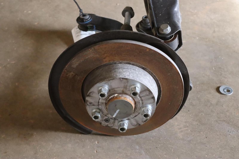 2015-2022 VOLKSWAGEN VW PASSAT FWD REAR LEFT SPINDLE KNUCKLE WHEEL HUB ASSY OEM