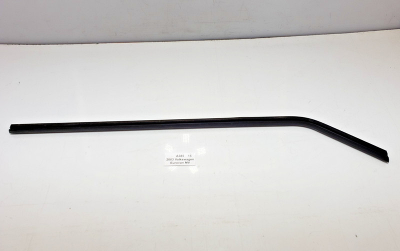 ✅99-03 OEM Volkswagen Eurovan MV Front Left Driver Door Window Weatherstrip Seal