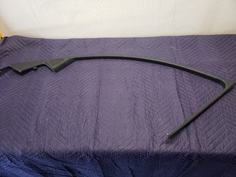 09-14 Hyundai Genesis Interior Front Right Door Window Frame Upper Trim OEM E