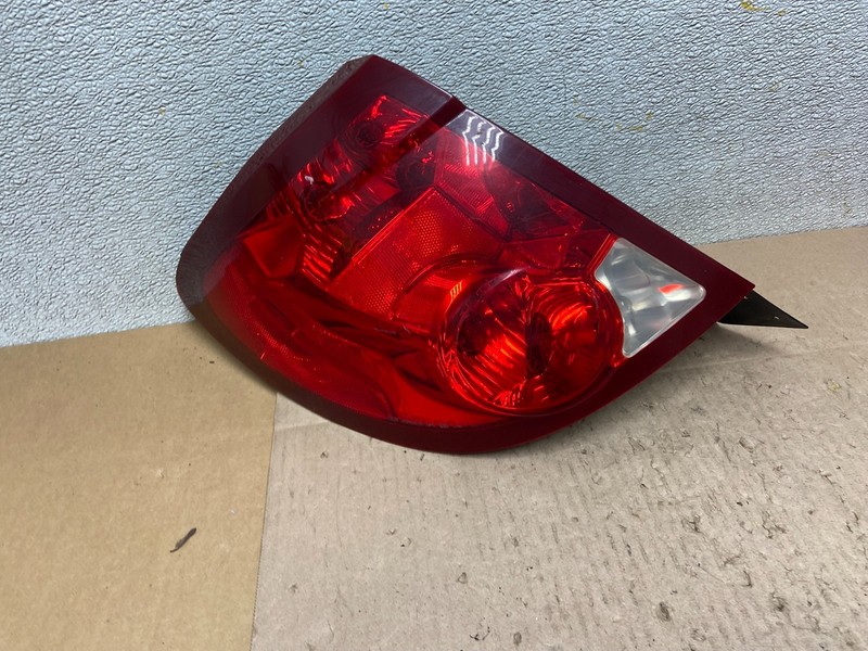 2003-2007 Saturn Ion Coupe Left Driver LH Side Tail Light Oem Z6310 DW