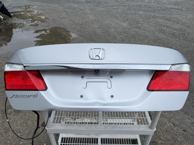 2013-2015 Honda Accord Rear Deck Lid Silver Scratches And Bents 4DR Sedan