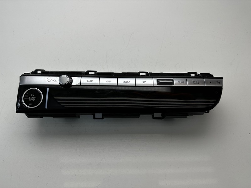 2022-2024 HYUNDAI IONIQ 5 DASH A/C MAP MEDIA CONTROL PANEL W/ EV SWITCH