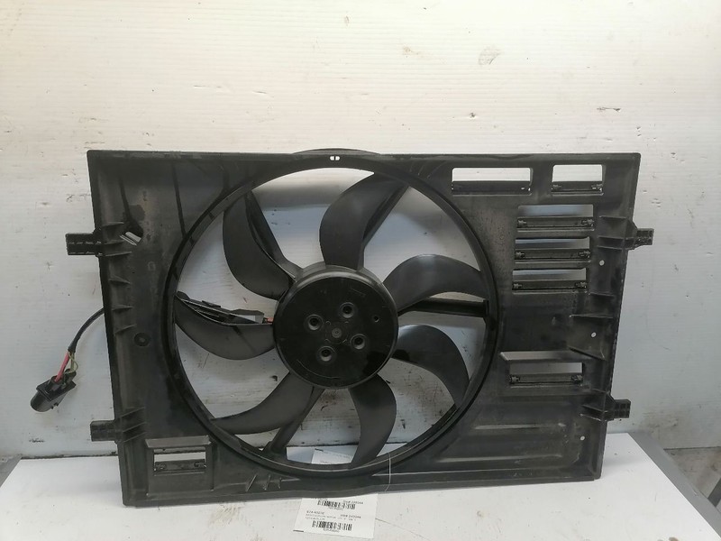 Radiator Fan Motor Fan Assembly Fits 15-16 AUDI A3 1456965