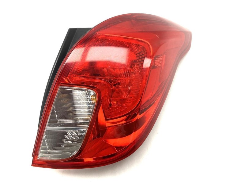 Right Passenger Side Tail Light 95089717 Fits 2013-2016 Buick Encore 84196