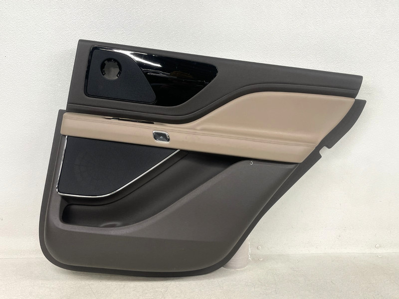 ⭐2020-2025 LINCOLN AVIATOR REAR RIGHT PASS INTERIOR DOOR PANEL TRIM OEM LOT2682