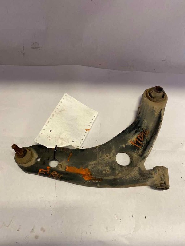 Lower Control Arm Front TOYOTA YARIS Right 06 07 08 09 10 11 12 13 14 15 16 17