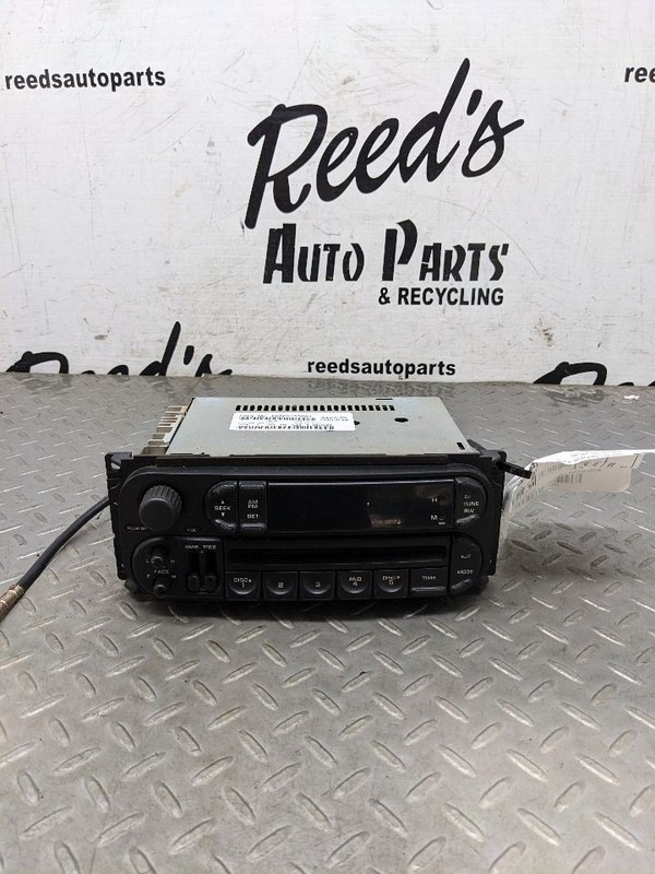 Audio Equipment Radio Am-fm-integral 6 CD Changer Fits 05-06 08-10 VIPER 1105419
