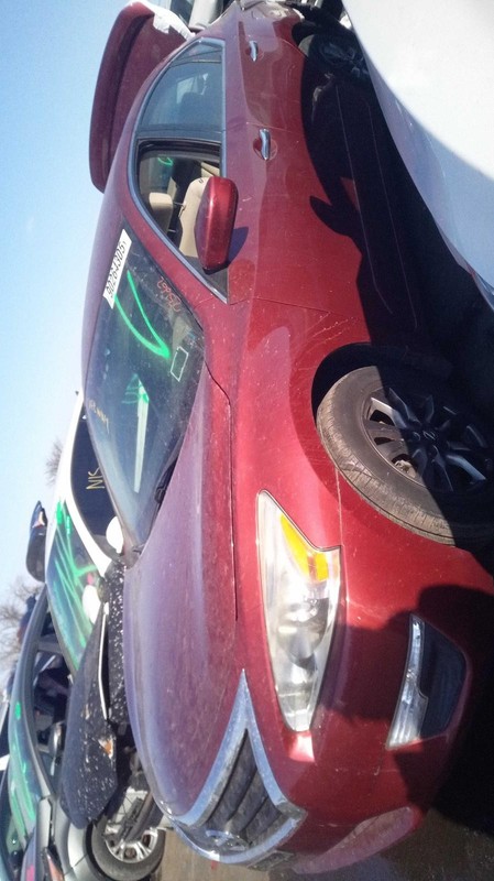 2015 Nissan Altima Left Door Glass Red OEM 413521, 118k Miles, Used