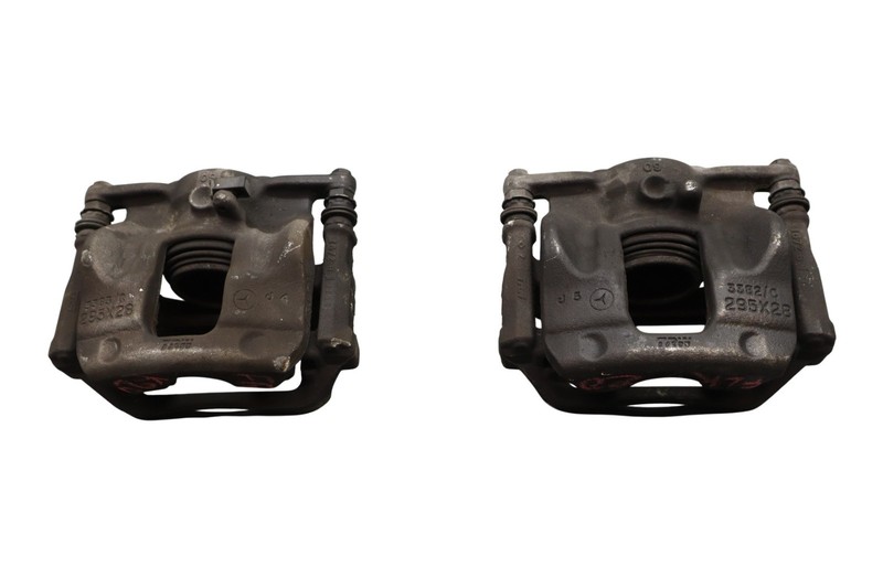 14-17 Mercedes B Electric Front Right & Left Brake Caliper Calipers SetOem