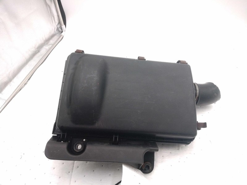 2005 Toyota Prius Air Cleaner Assembly OEM 1.5L Used 210K Miles