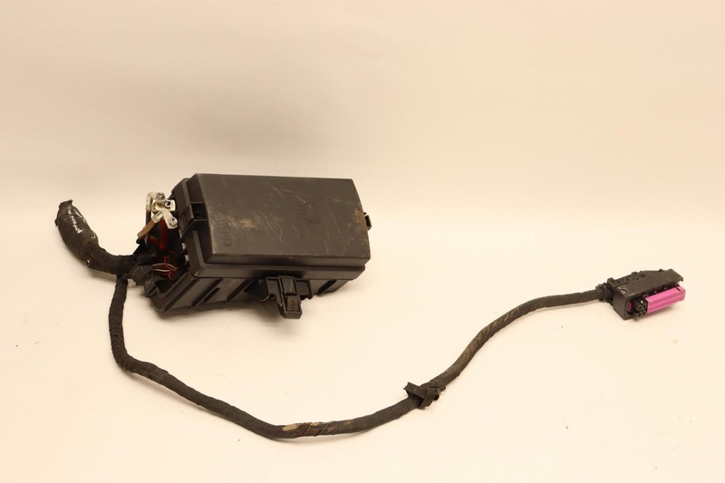 2018-2023 VW VOLKSWAGEN ATLAS 3.6L ENIGNE POWER JUCNTION FUSE BOX BLOCK OEM