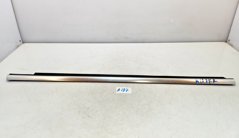 ✅ 12-19 OEM Mercedes W166 ML350 Front Right Passenger Door Window Belt Molding
