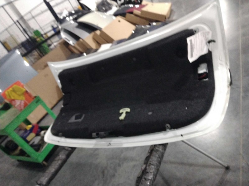 2015 VOLVO S60 Deck Lid Trunk Lid White OEM Good Condition No Rust 23452