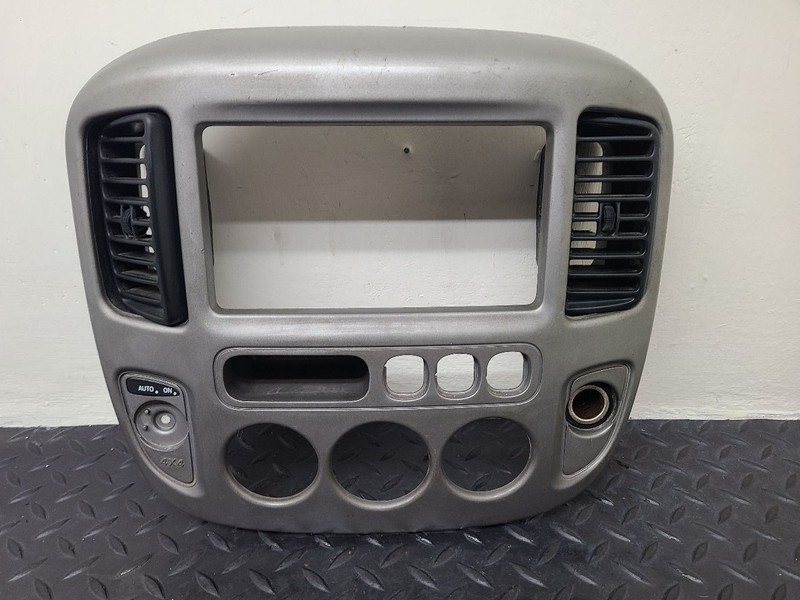 03-04 Ford Escape 4x4 Dash Radio Bezel OEM 3L8Z-7804302-FAA