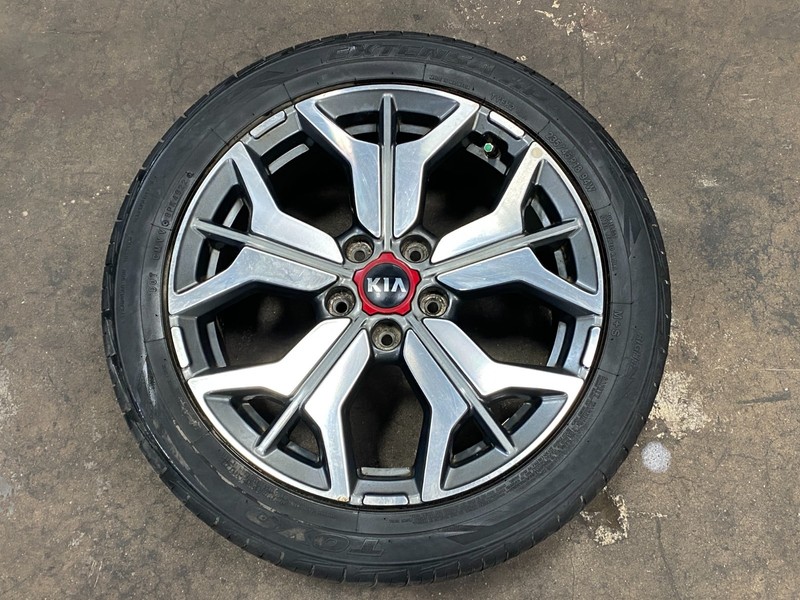 21-23 KIA SELTOS WHEEL RIM 7.5 X 18 OEM #A0.65