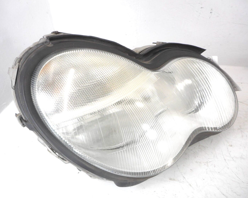 01-04 Mercedes-Benz C320 Halogen Headlight Passenger Right OEM