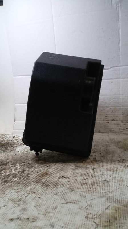 2017 KIA Sportage Air Cleaner Assembly OEM 28110D3300 Used 86K Miles Black