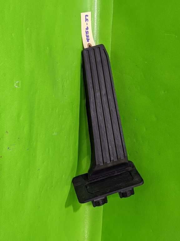 13-19 LEXUS GS350 ACCELERATOR PEDAL OEM 4556-37