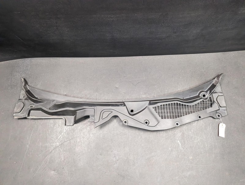 Cowl Vent Panel 2018 Ford Mustang JR3B-63018A15-ACW 2019 2020 2021 2022 2023