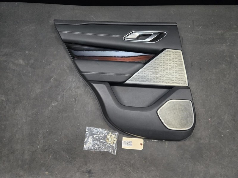 Rear Left Door Trim Panel 2018 Land Rover Range Rover Velar LR091485 2019 - 2022