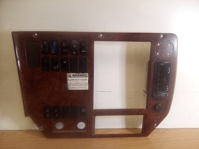 Mack 84MT5102M Dash Switch Panel