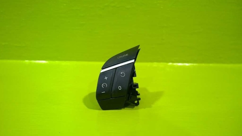 03 04 05 06 07 08 09 10 11 12 VOLVO XC90 CRUISE CONTROL WHEEL SWITCH OEM 2992-10